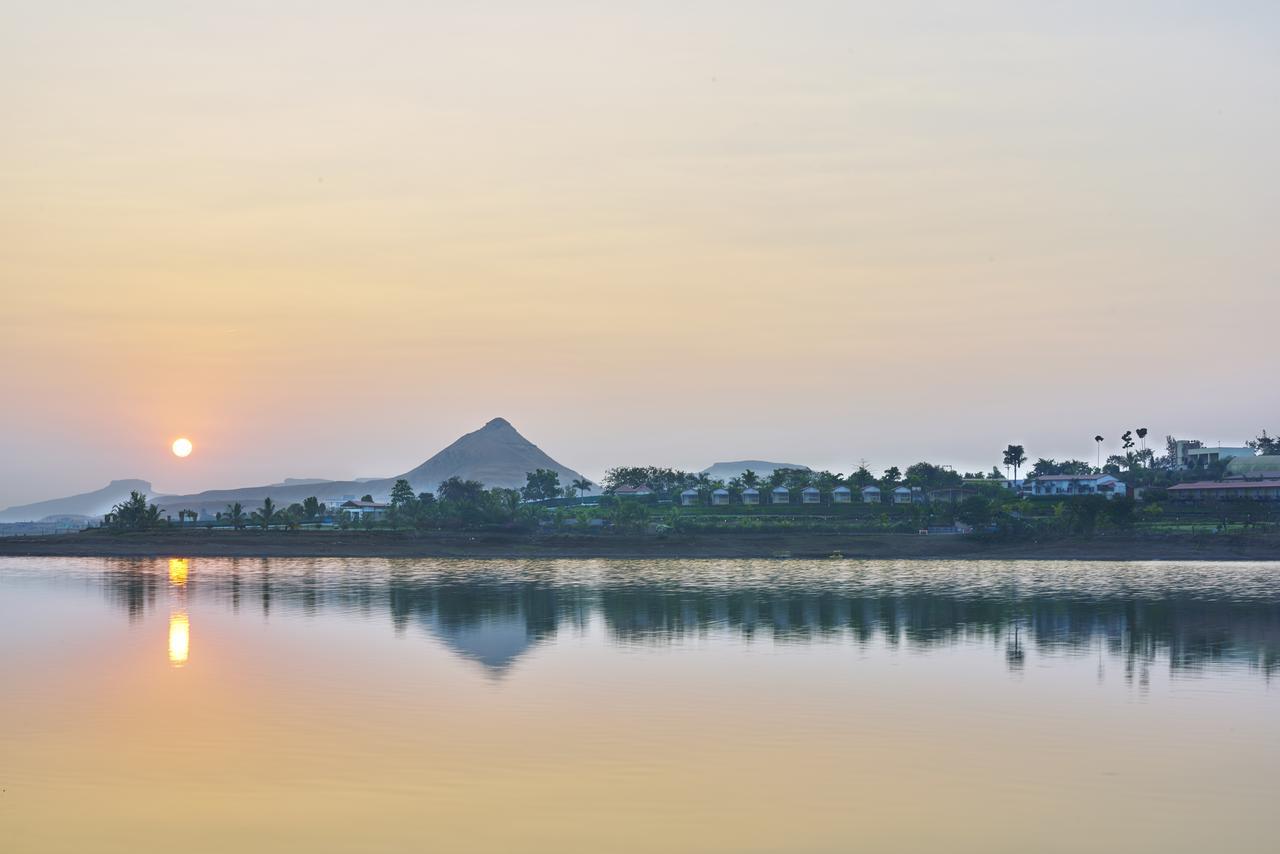 Savana Lake Resort Nashik Eksteriør billede